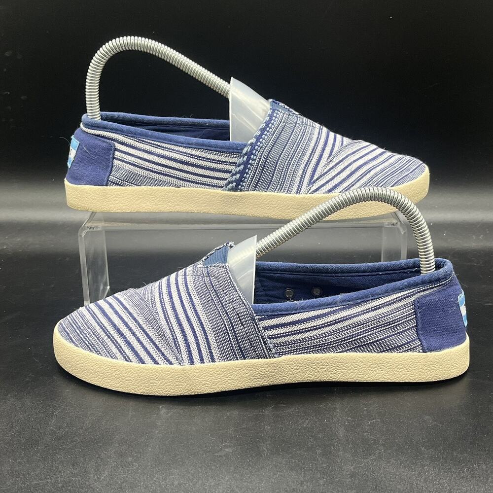 TOMS Avalon slip on canvas shoe womens 8 141214 blue white striped casual